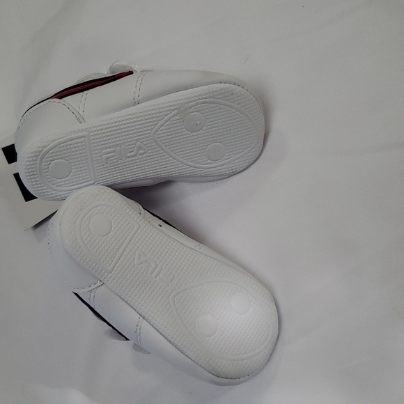 Fila size 1 baby shoes - Picture 4 of 5